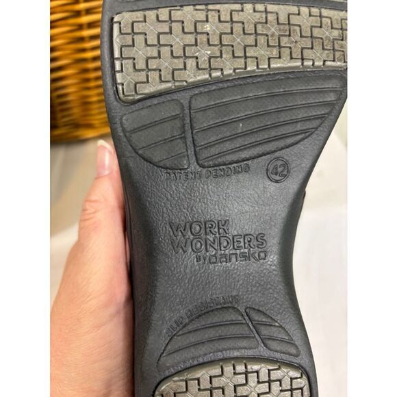 Women's Work Wonders by Dansko Clogs Size 42 Black - Picture 8 of 8